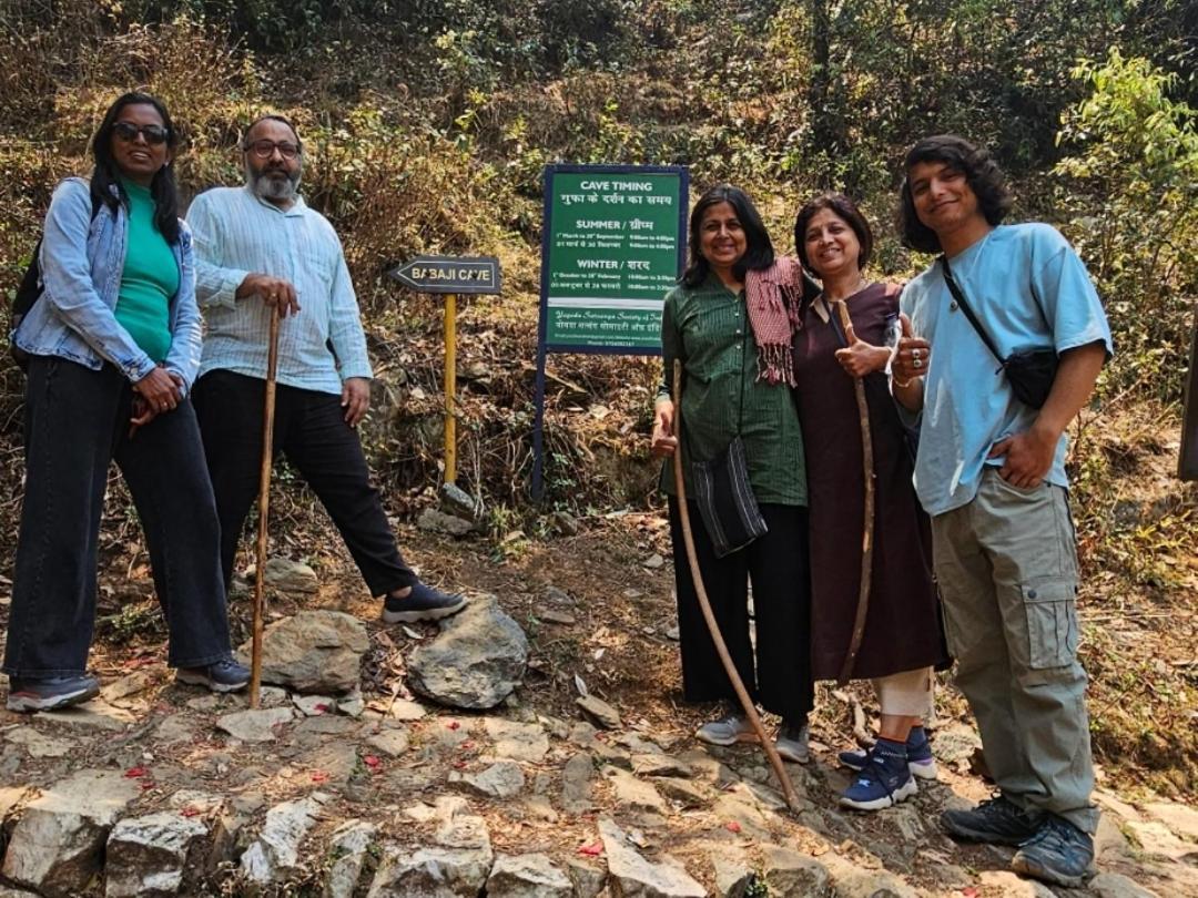 Katyuri Kings Village Homestay Dwarahat Eksteriør bilde